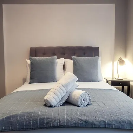 Holiday home Artane House *