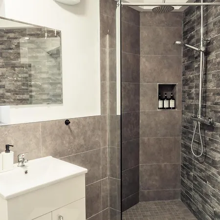 Holiday home Artane House